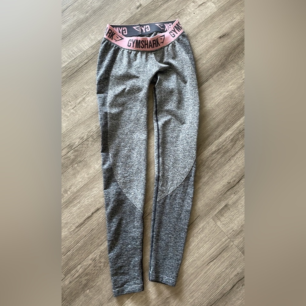 Gymshark flex leggings size small (pink and gray)